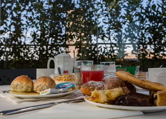Domus Sessoriana فندق مبيت وإفطار 3*
