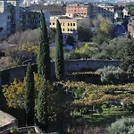Domus Sessoriana Bed and Breakfast 3*