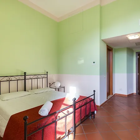 Couette-café Domus Sessoriana Rome