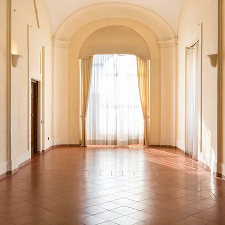 Domus Sessoriana Couette-café 3*