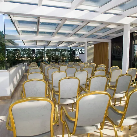 Domus Sessoriana Couette-café Rome