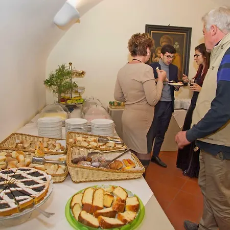 Domus Sessoriana Bed & Breakfast Rome