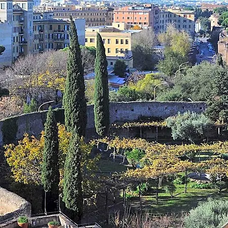 Panzió Domus Sessoriana
