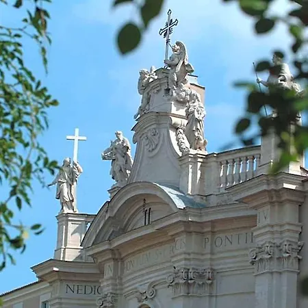 Panzió Domus Sessoriana