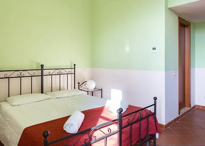 Domus Sessoriana Bed & Breakfast
