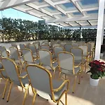 לינה וארוחת בוקר Domus Sessoriana רומא