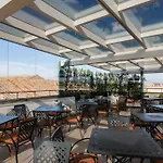 לינה וארוחת בוקר Domus Sessoriana
