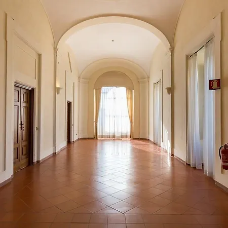 Frühstückspension Domus Sessoriana 3*