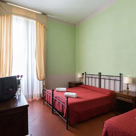 Frühstückspension Domus Sessoriana 3*